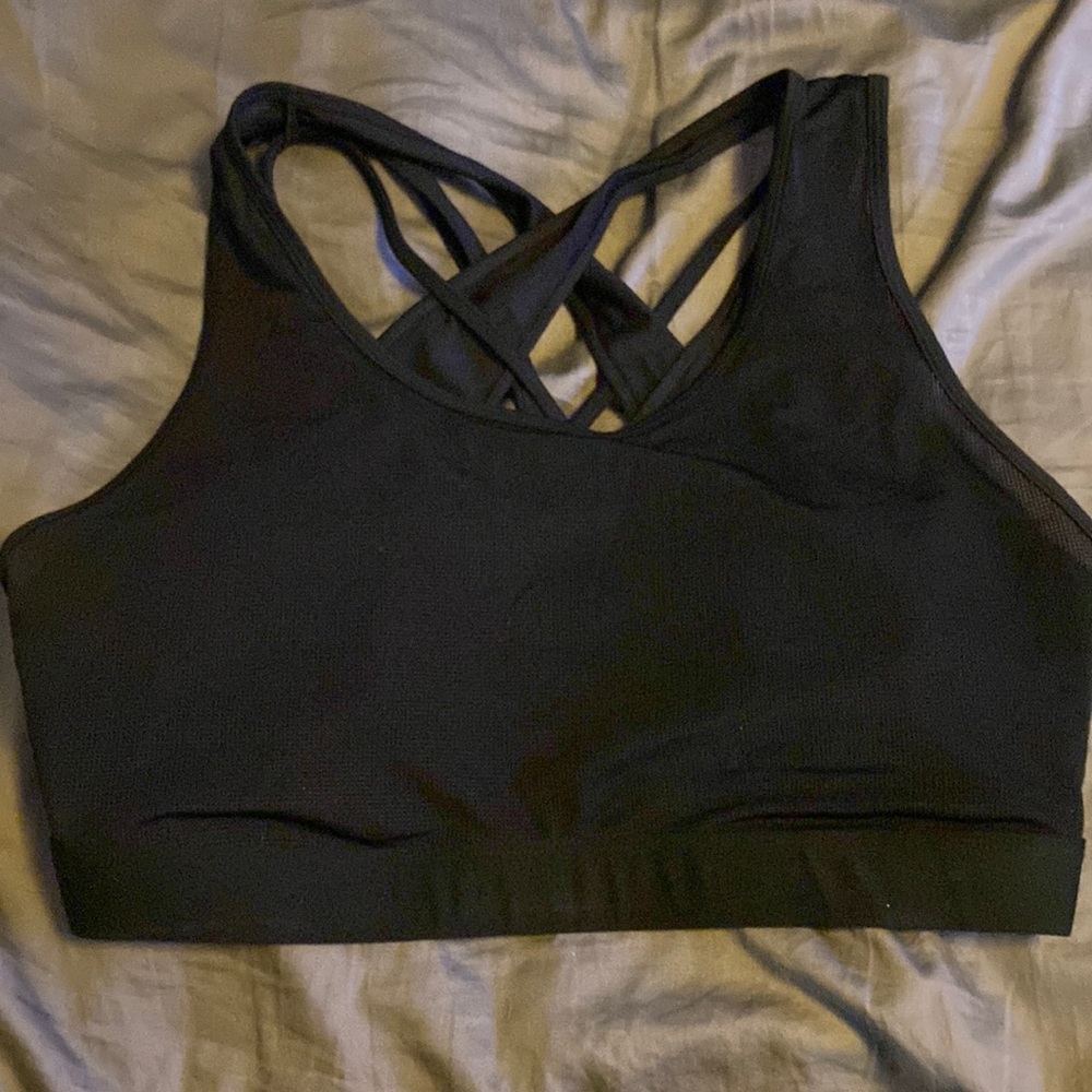 Fabletics strapped back sports bra